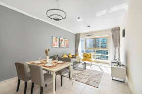 StoneTree - Elegant 1 BR with partial view of canal